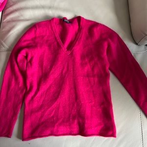 Saks off fifth cashmere V-neck sweater